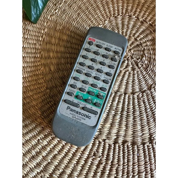 Panasonic Audio System remote - Picture 1 of 8
